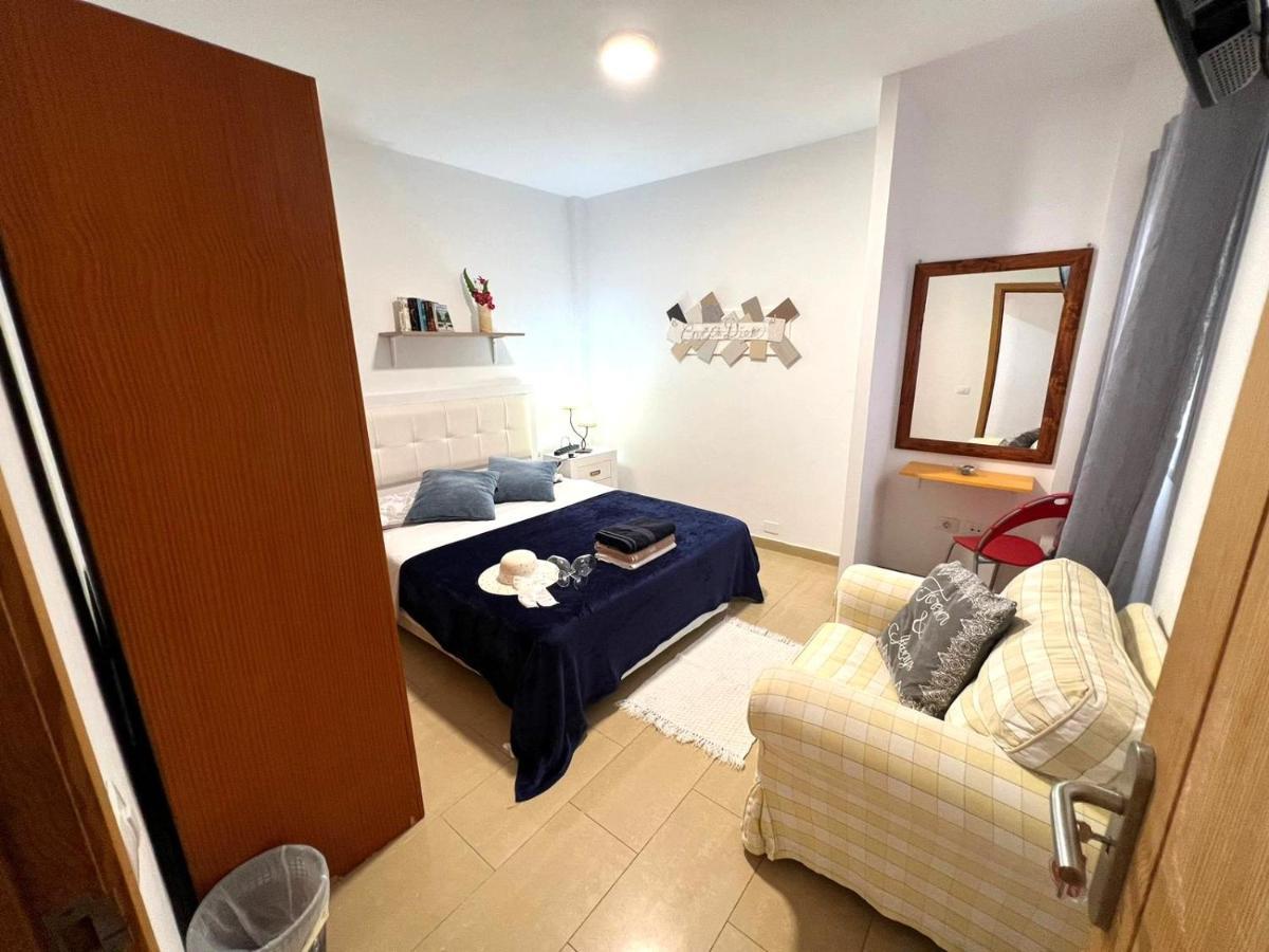 Alquiler de habitaciones con baño compartido, Buen Wifi! Alcalá la Real Exterior foto