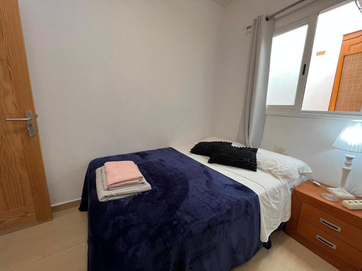 Alquiler de habitaciones con baño compartido, Buen Wifi! Alcalá la Real Exterior foto