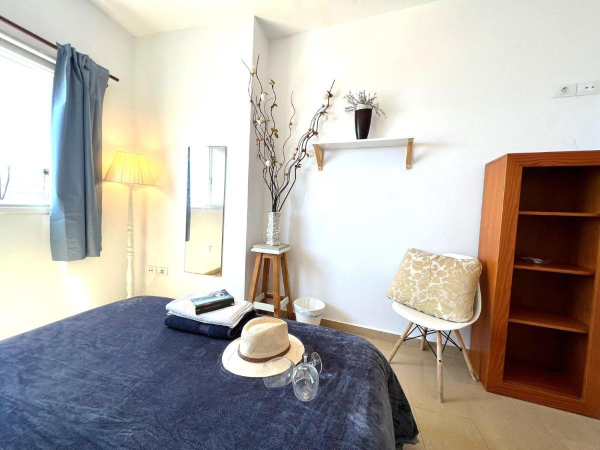 Alquiler de habitaciones con baño compartido, Buen Wifi! Alcalá la Real Exterior foto