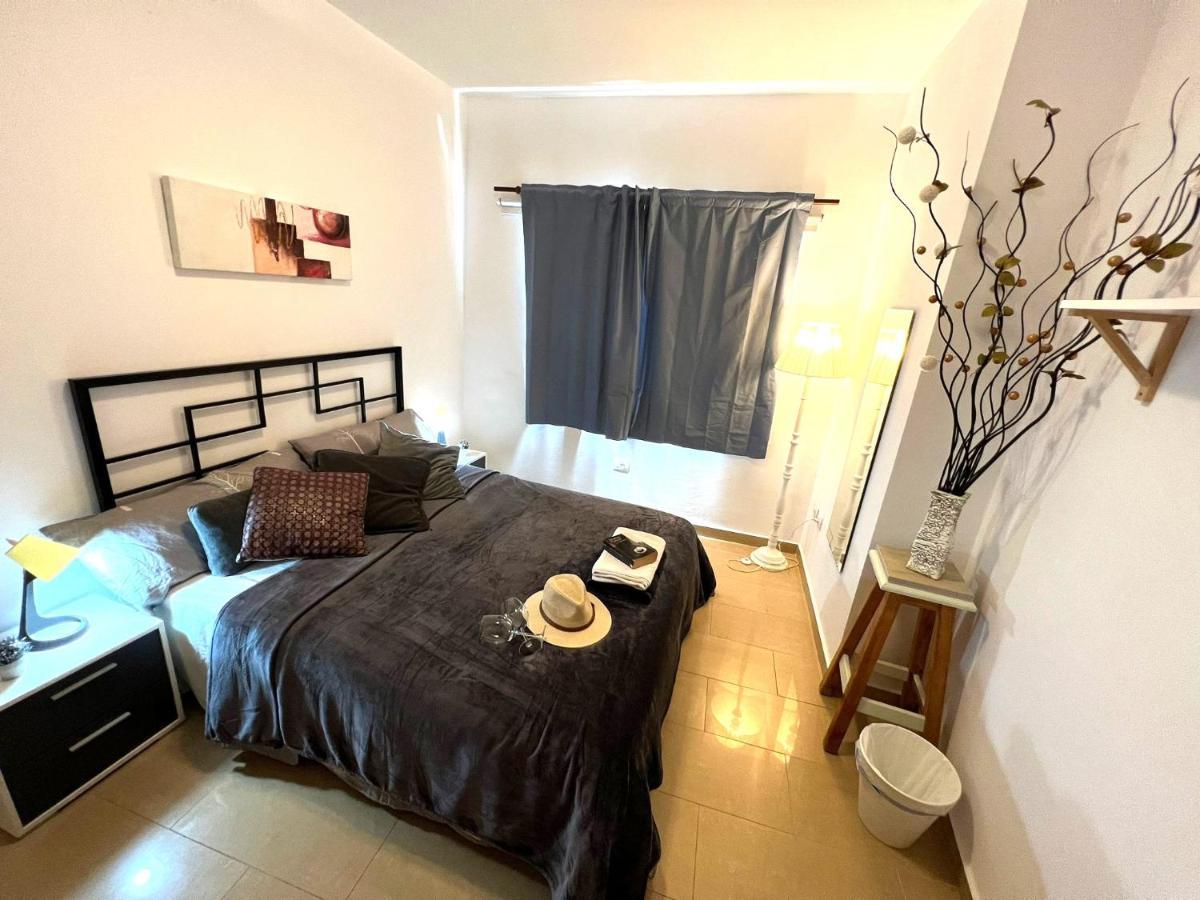 Alquiler de habitaciones con baño compartido, Buen Wifi! Alcalá la Real Exterior foto